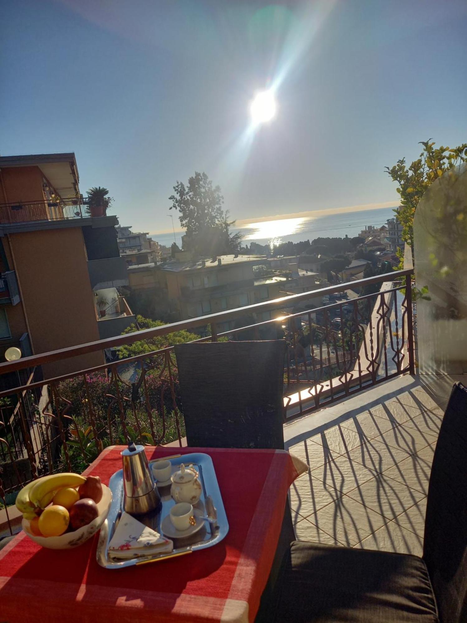Appartamento Vista Mare Stella Marina Sanremo Exteriör bild