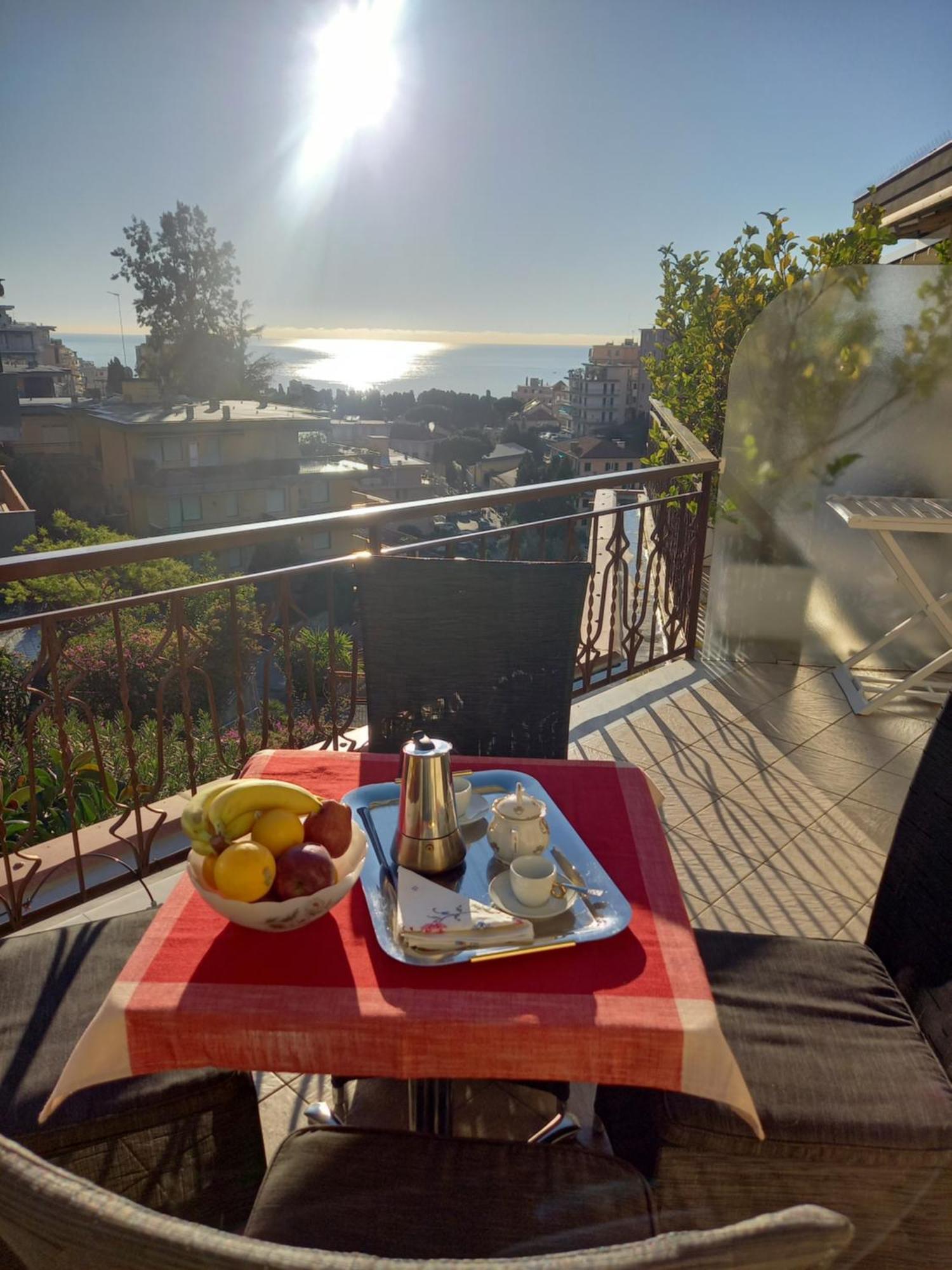 Appartamento Vista Mare Stella Marina Sanremo Exteriör bild