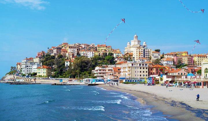 Appartamento Vista Mare Stella Marina Sanremo Exteriör bild
